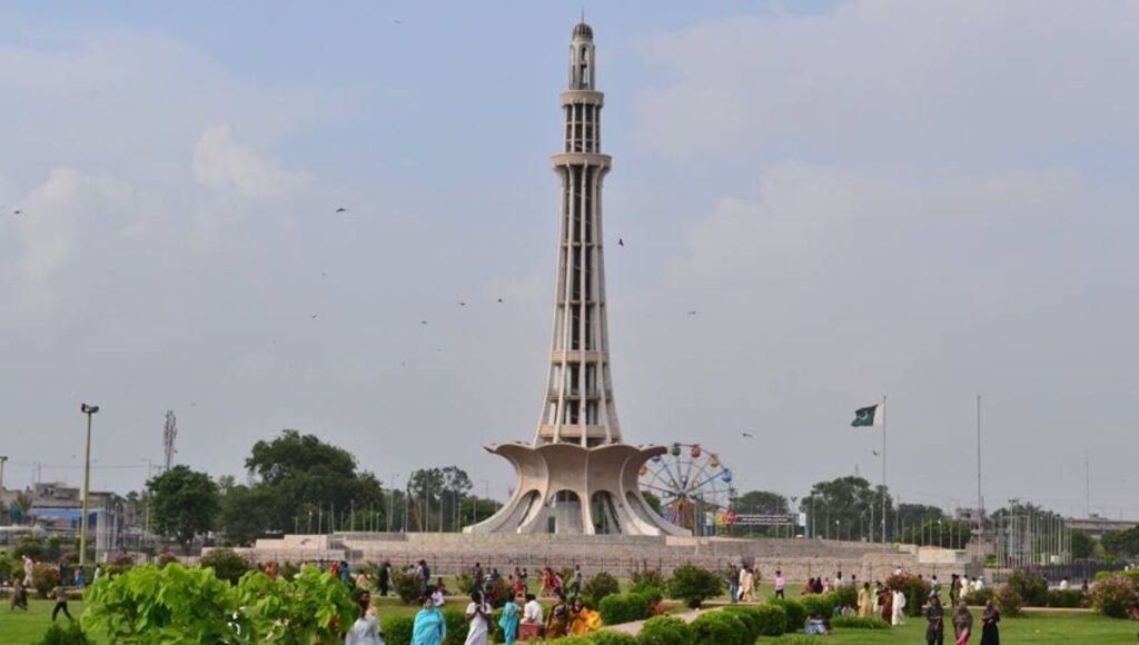 Lahore Me Ghumne Layak Jagahe